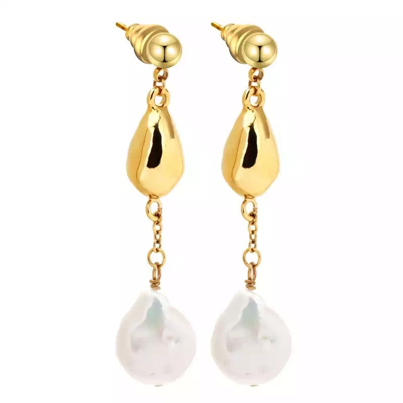 Layla Pearl Drop Earring - Stylemz