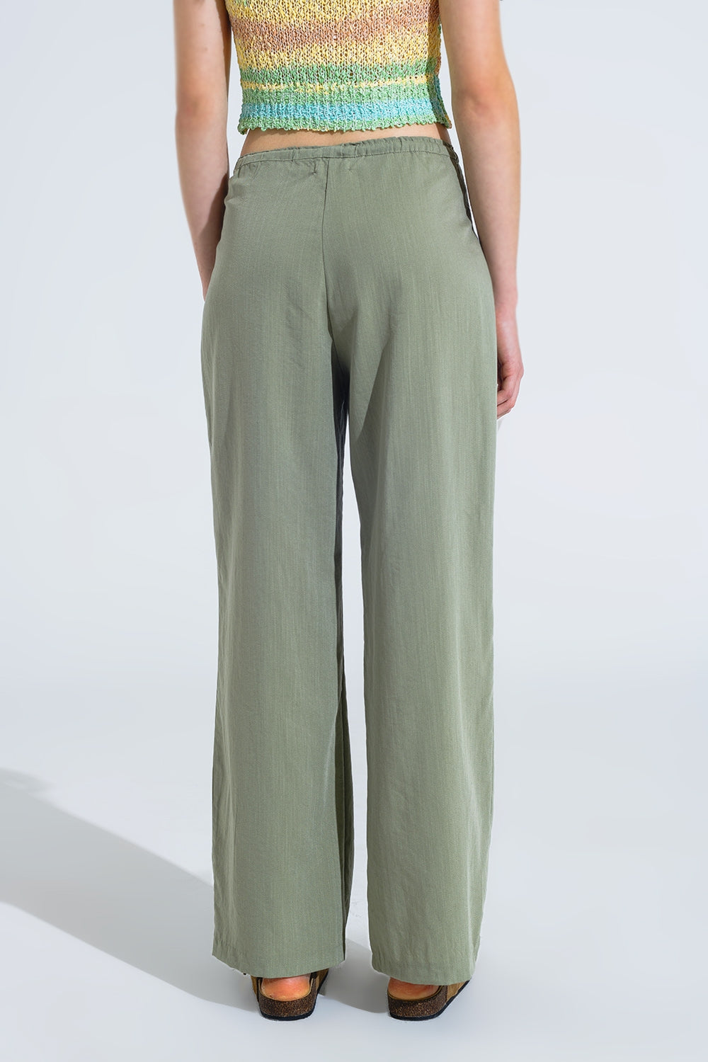 Light Green Relaxed Pants With Drawstring and Side Pockets