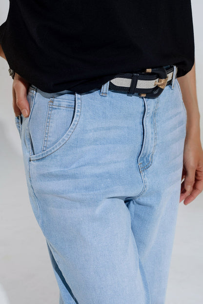 Light Wash Mom Jeans With Side Pockets for Casual Style