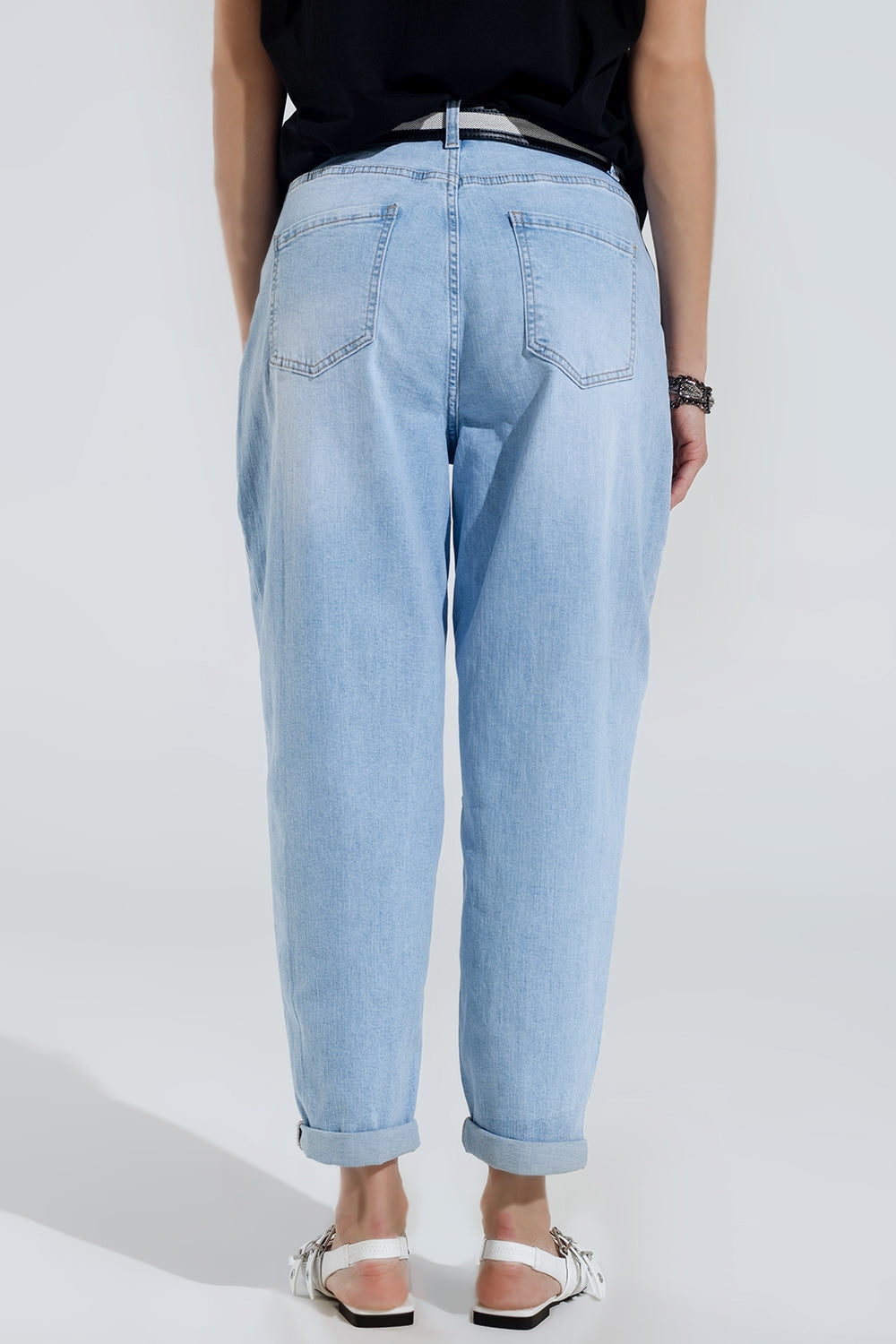 Light Wash Mom Jeans With Side Pockets for Casual Style