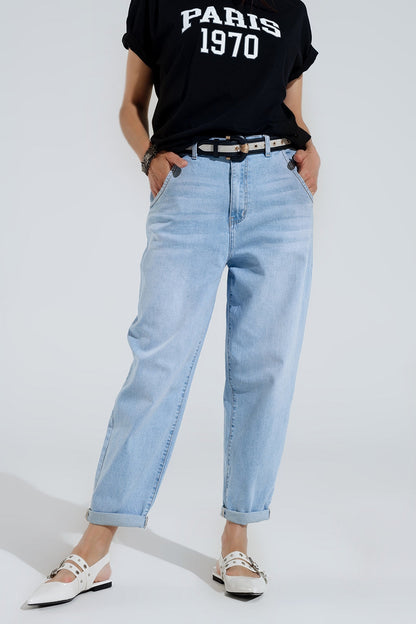 Light Wash Mom Jeans With Side Pockets for Casual Style