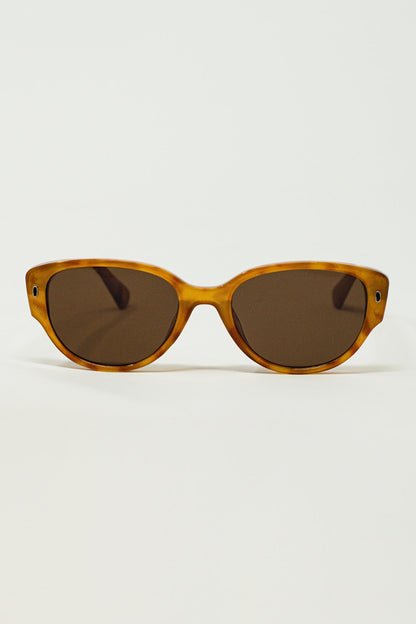 Oval Sunglasses in Light Yellowish Tortoise Shell Style