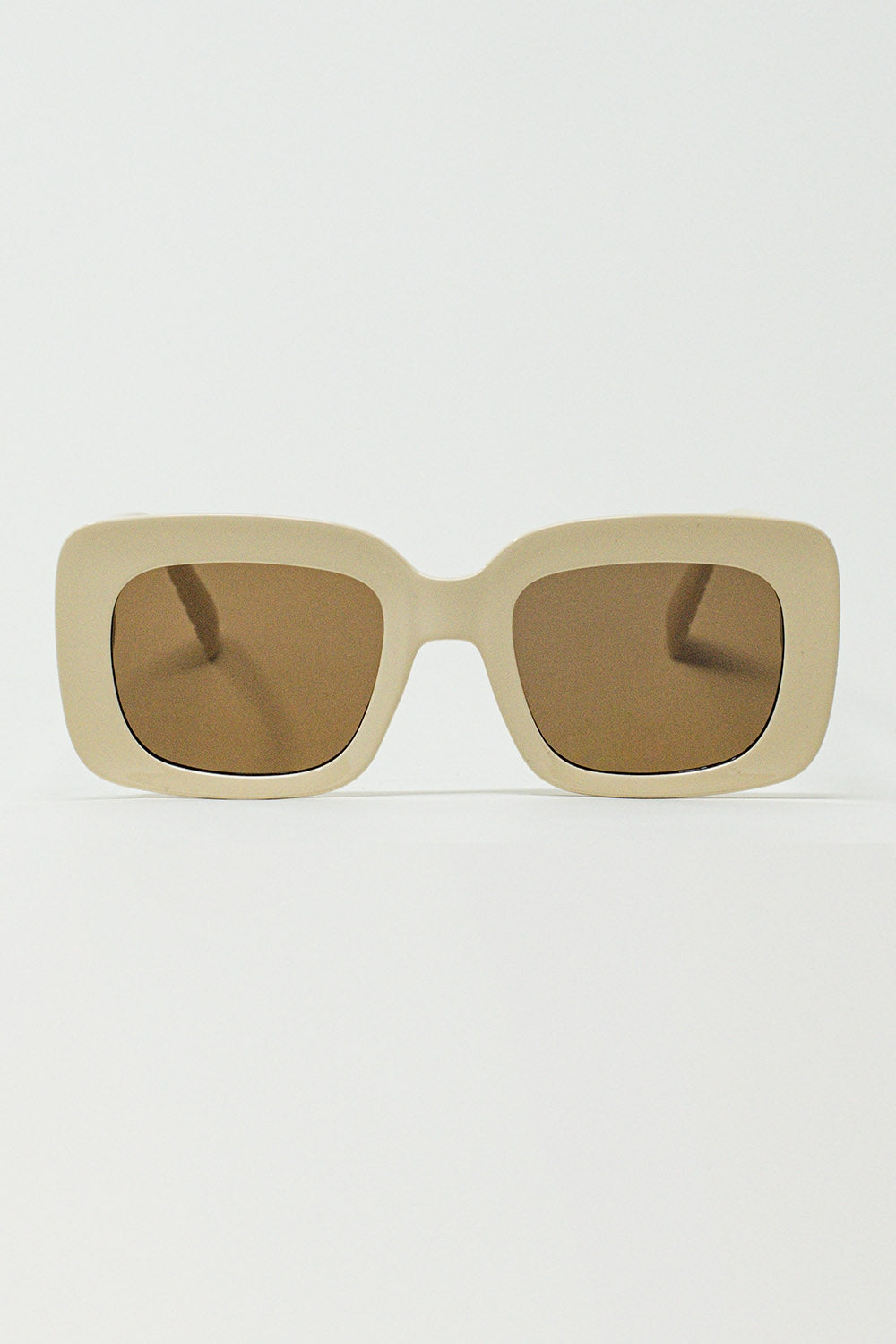 Oval Sunglasses With Smoke Lens in Beige for Stylish Look