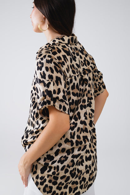 Relaxed Leopard Print Shirt With Rolled Cuffs For Effortless Style