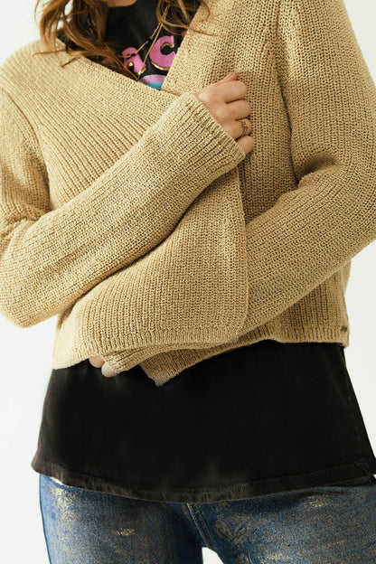 Short Open Cardigan in Beige Knit With Long Sleeves