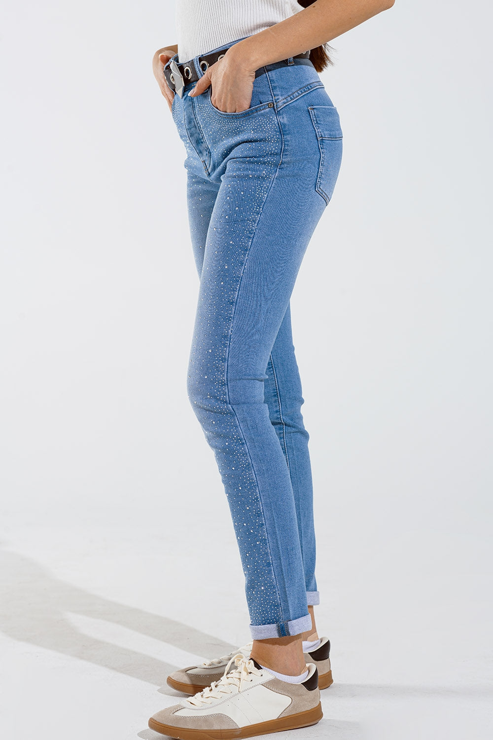 Skinny Jeans in Washed Blue With Strass for Stunning Style