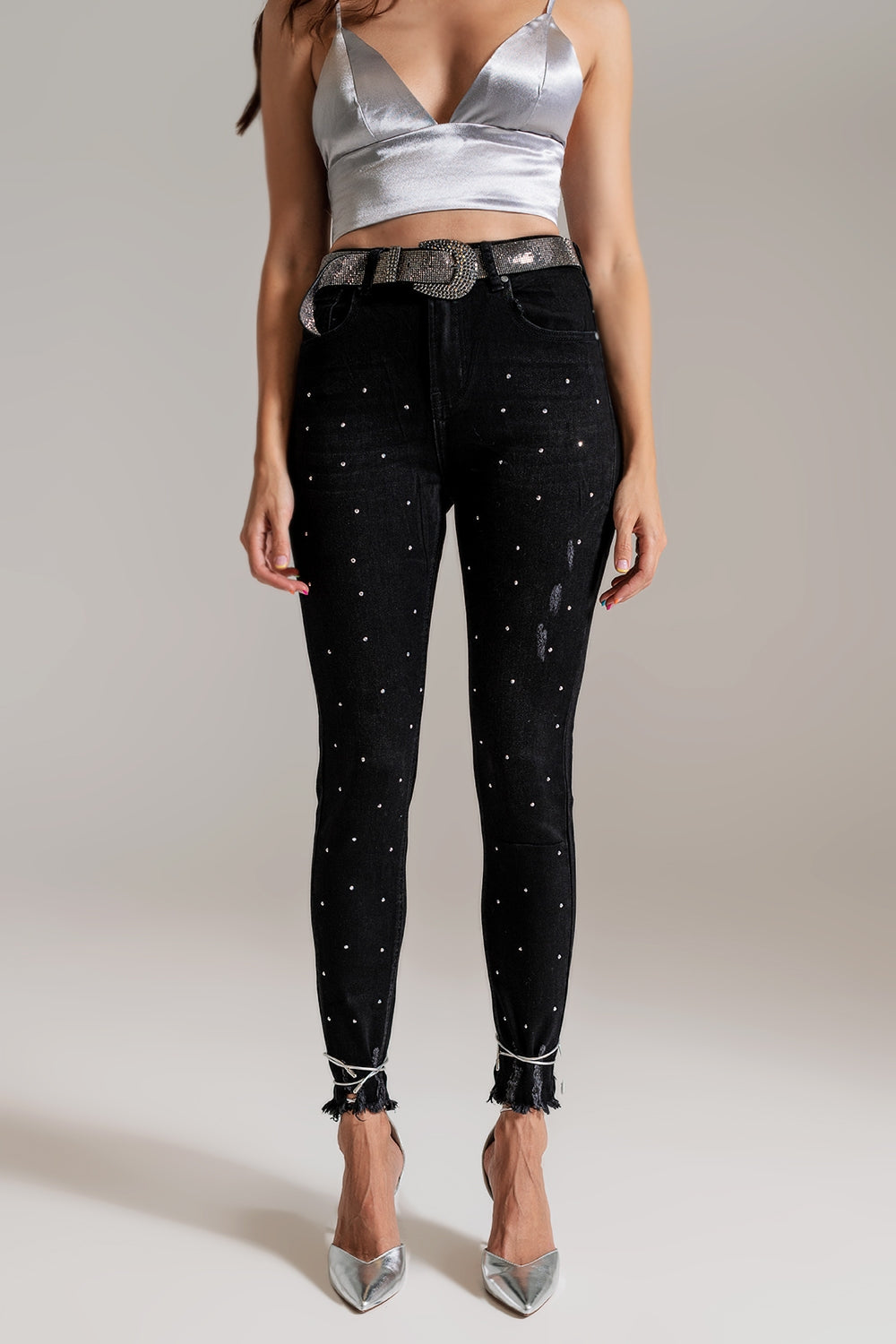 Skinny Jeans With Embellished Details in Black Wash Style