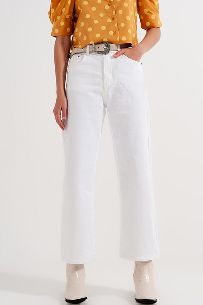 Straight Leg Ankle Grazer Jeans in White for Casual Style