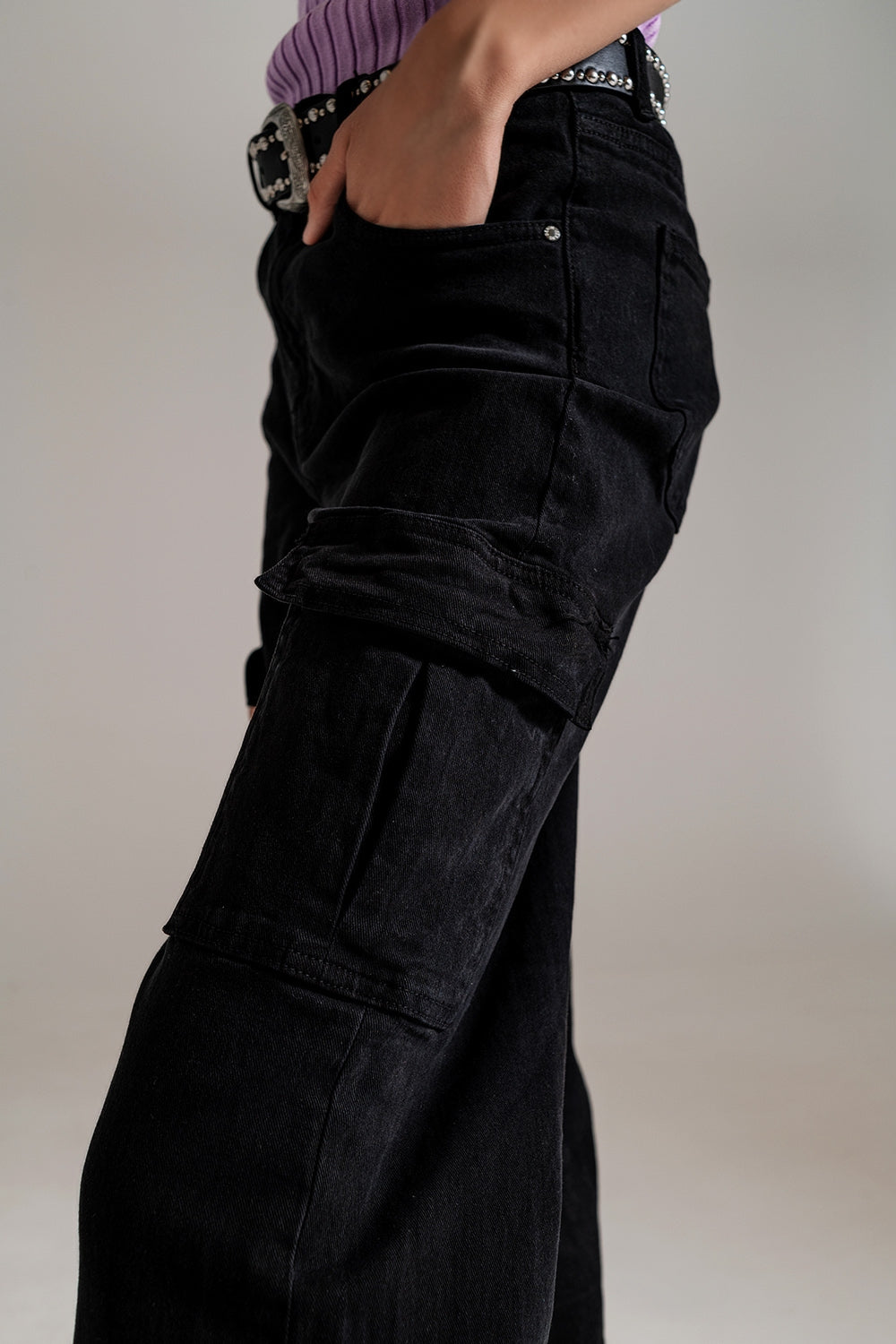 Straight Leg Cargo Jeans in Black with Functional Pockets