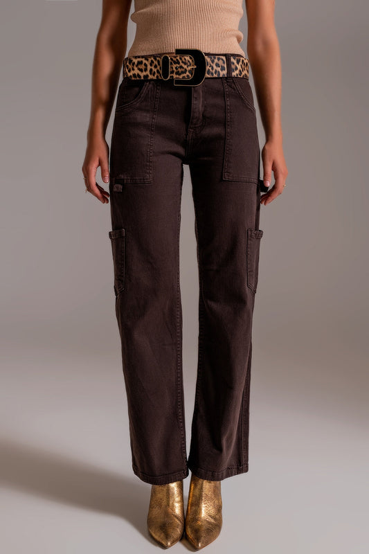 Straight Leg Cargo Pants in Brown for Effortless Style