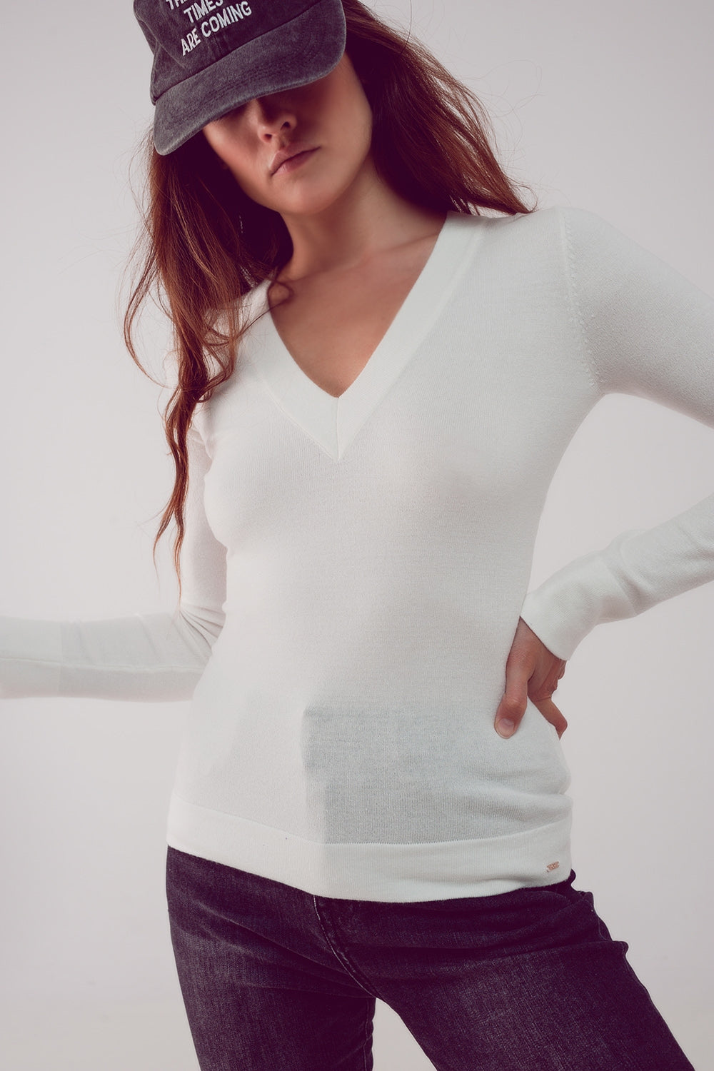 V Neck Fine Knit Jumper in Cream for Comfy Style