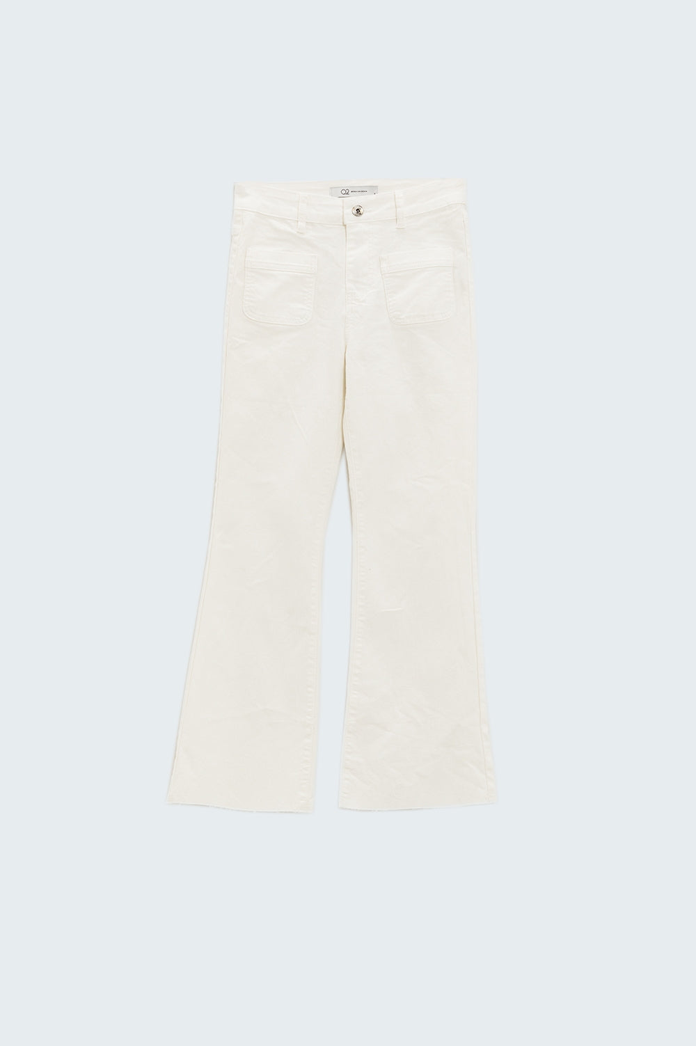 White Skinny Flared Jeans With Front Pocket Detail For Style