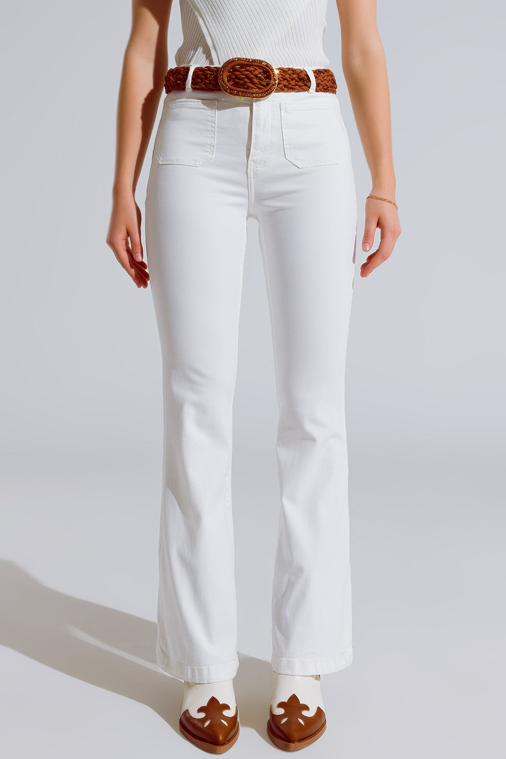 White Skinny Flared Jeans With Front Pocket Detail For Style