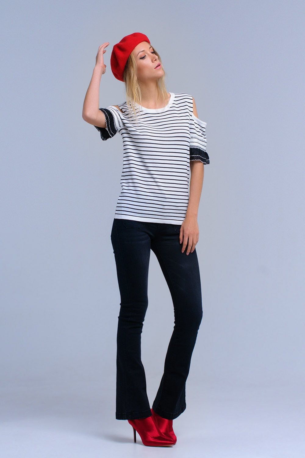 White Striped Sweater With Embroidery for Casual Style