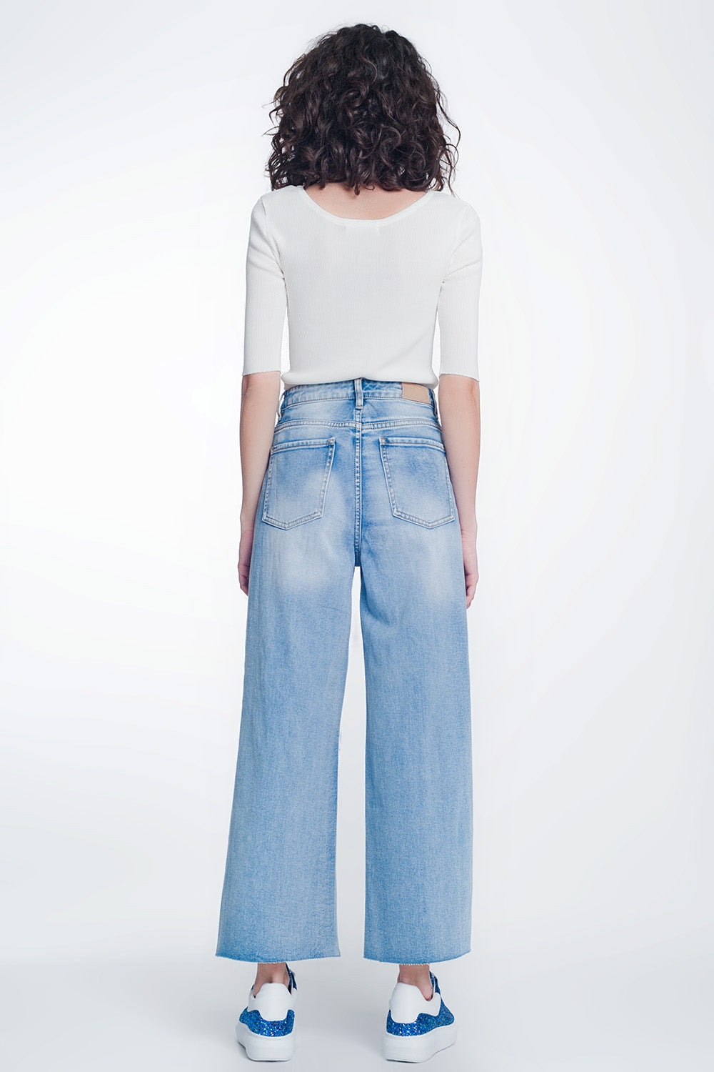 Wide Leg Cropped Raw Hem Jeans in Light Blue for Casual Style