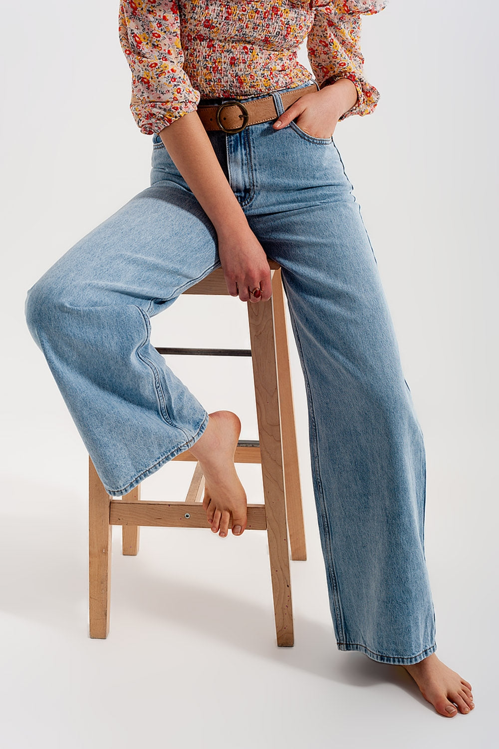 Wide Leg Jeans With High Waist in Light Blue Denim