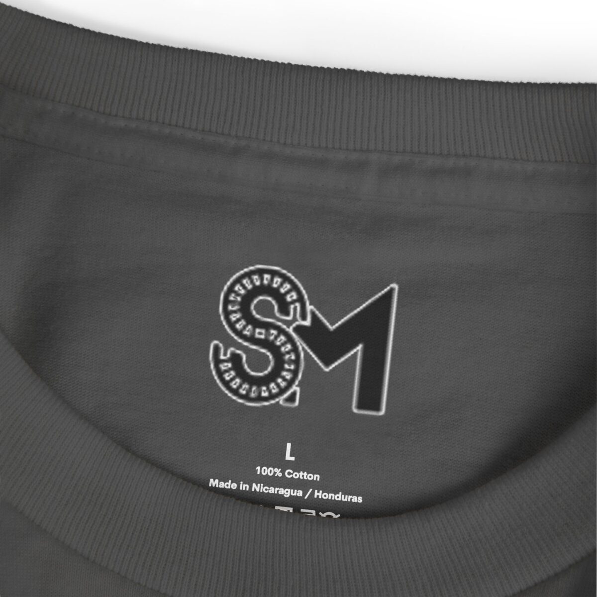 Luxury brands only, please Stylish Unisex Graphic Tee - Bold Design with Korean Text - Image 23