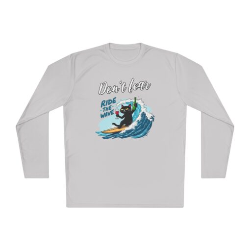 Don't fear, ride the wave Unisex Lightweight Long Sleeve Tee