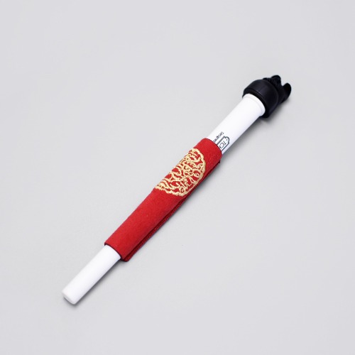 "meta_description": "Explore the K-Heritage Ikseonkwan Pen, a traditional pen that celebrates Korean heritage. Perfect for cultural enthusiasts.",
