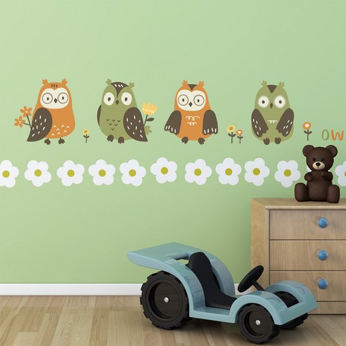 Alternative view of Urban Owl Point Graphic Sticker