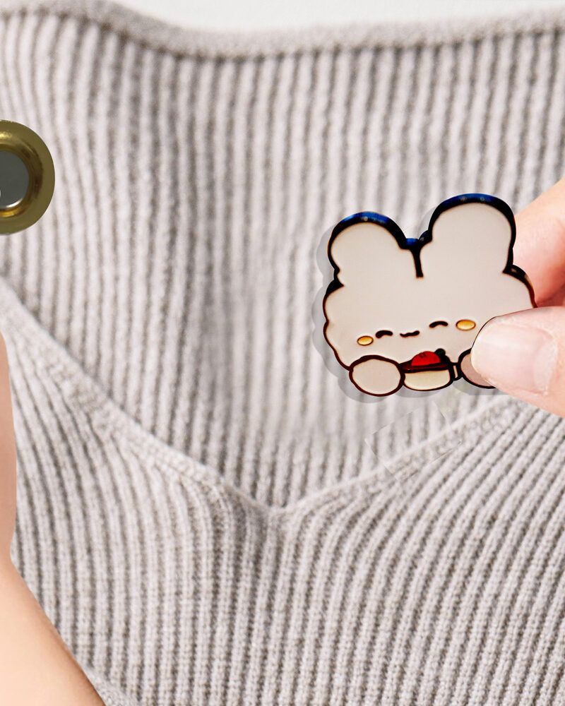 STUDIO WHATZ Latte Time Bunny Character Magnetic Badge - Badge