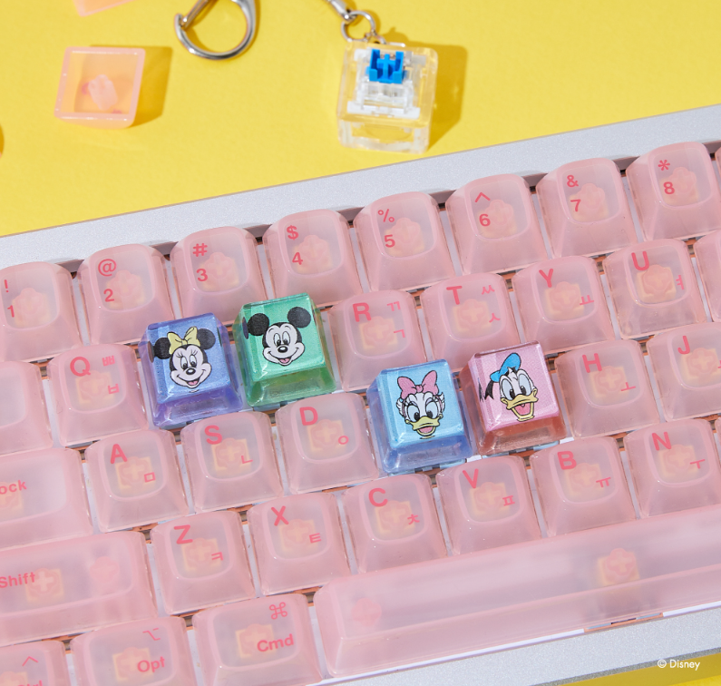 ARTIST COLLABORATION Disney Couple Keycap Keyring Set