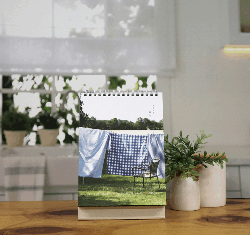 Alternative view of O-CHECK 2026 15-Month Desk Calendar