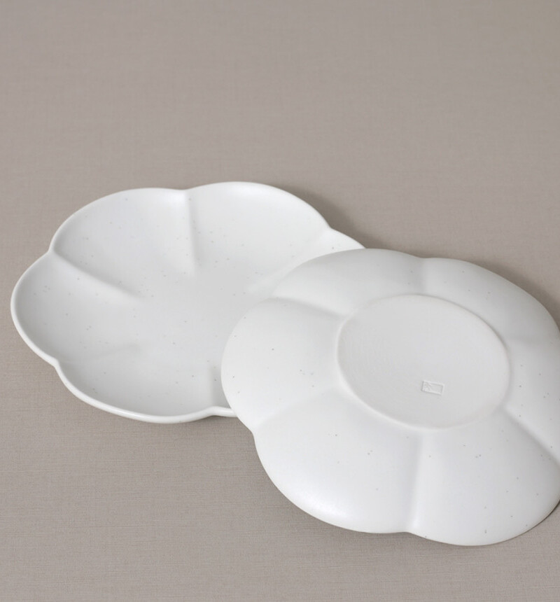 Alternative view of Kim Min-jung Pure Flower Plate M