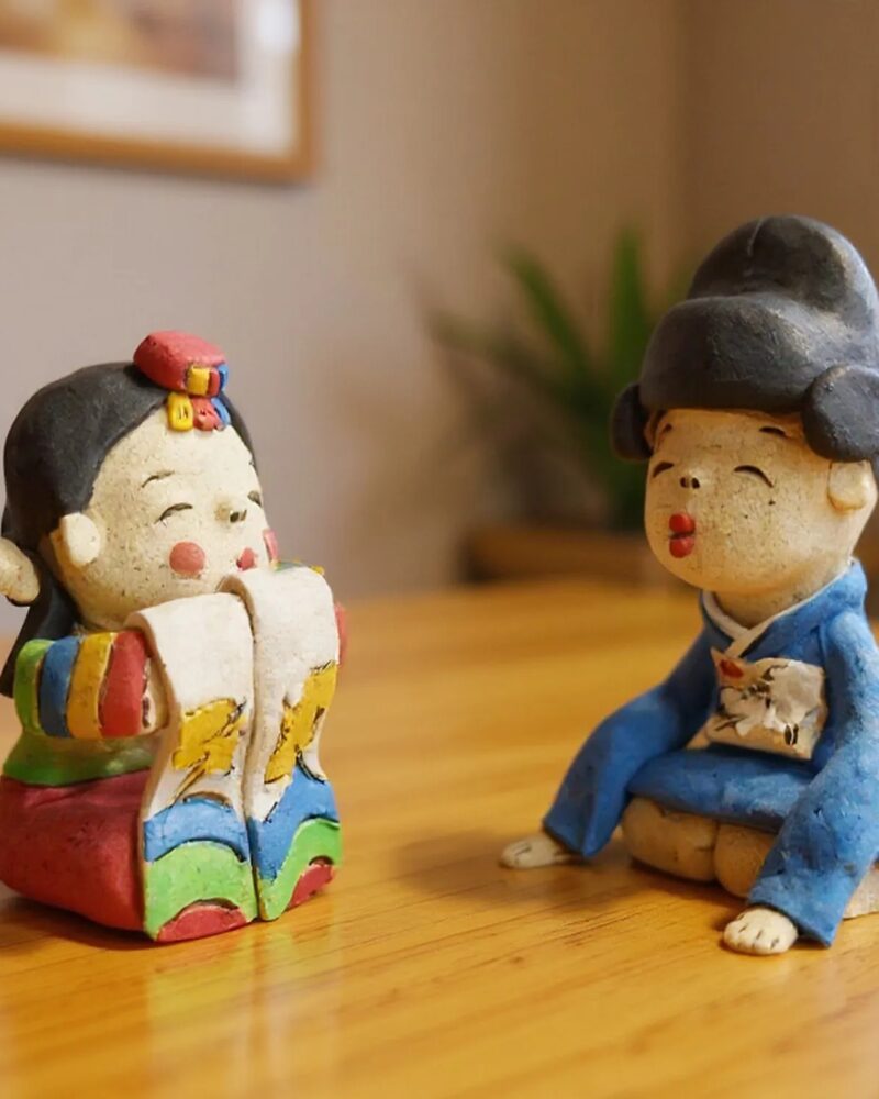 Korean Traditional Wedding Hanbok Ceramic Figurine Set