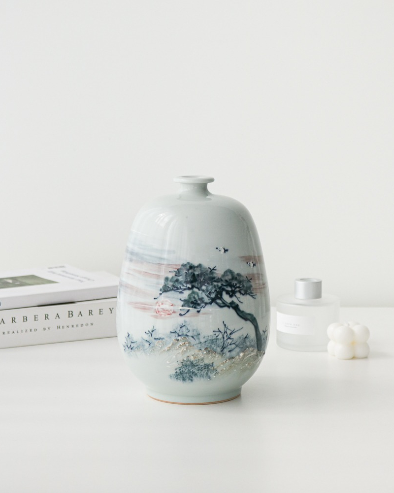 White Porcelain Landscape Pyeonbyeong Vase by Master Kwon Oh-hak