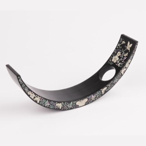 Alternative view of Dooreart Butterfly Pattern Mother-of-Pearl Lacquerware Wine Holder
